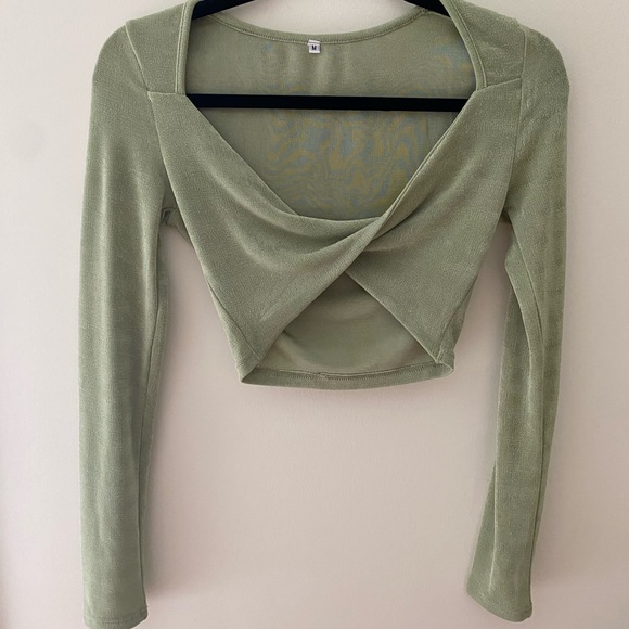 Front Twist Crop Top - Picture 1 of 2